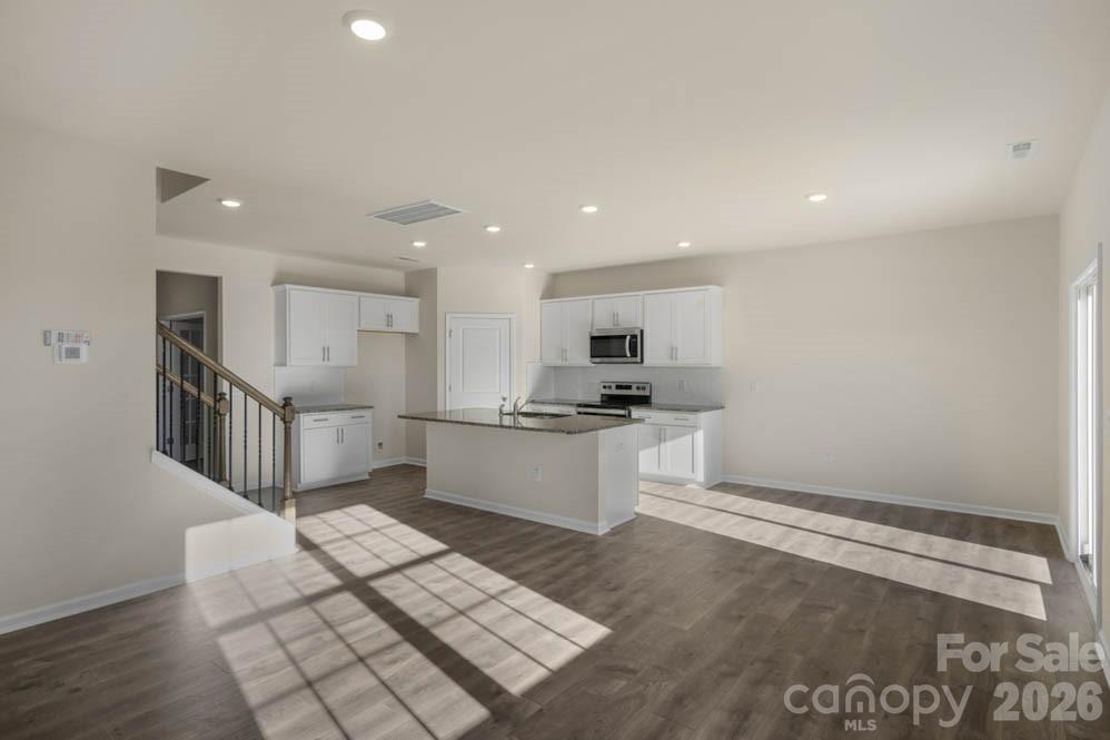 437 Falcon Lane Lexington NC 27295
