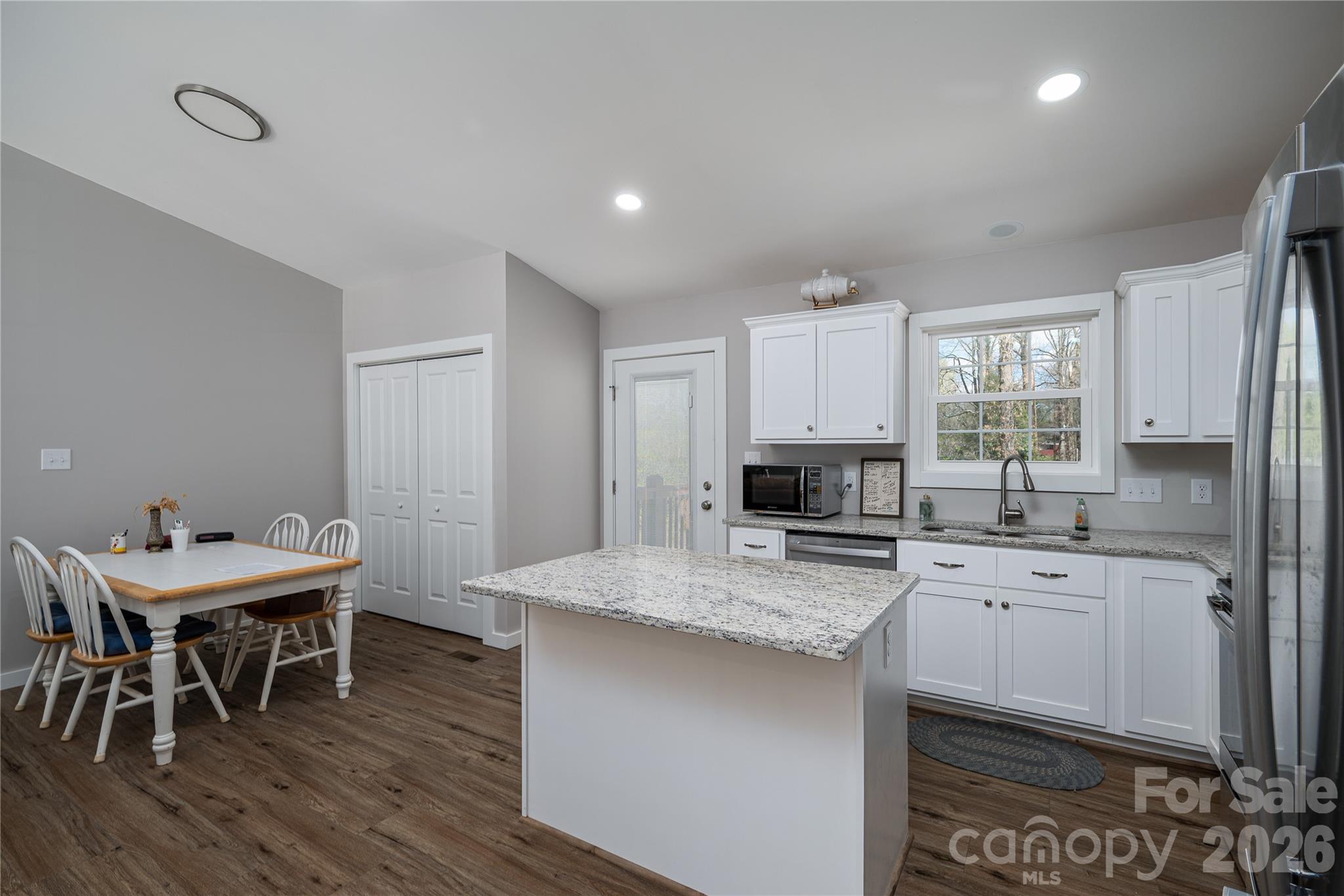 660 W 9th Street Newton NC 28658