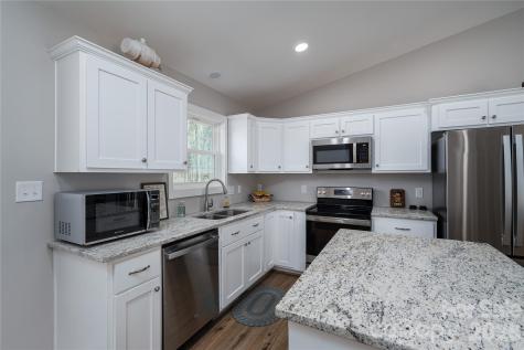 660 W 9th Street Newton NC 28658