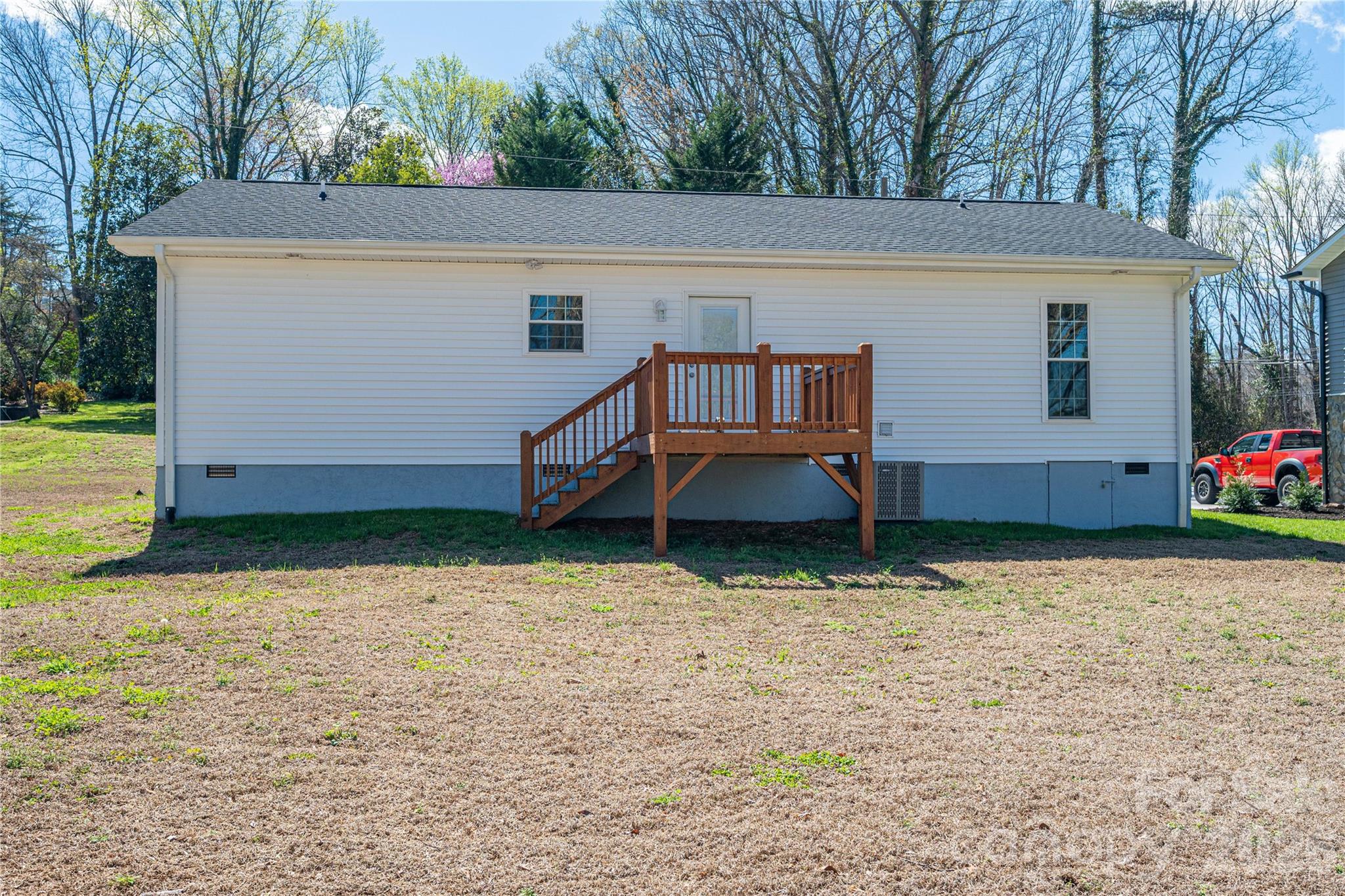 660 W 9th Street Newton NC 28658