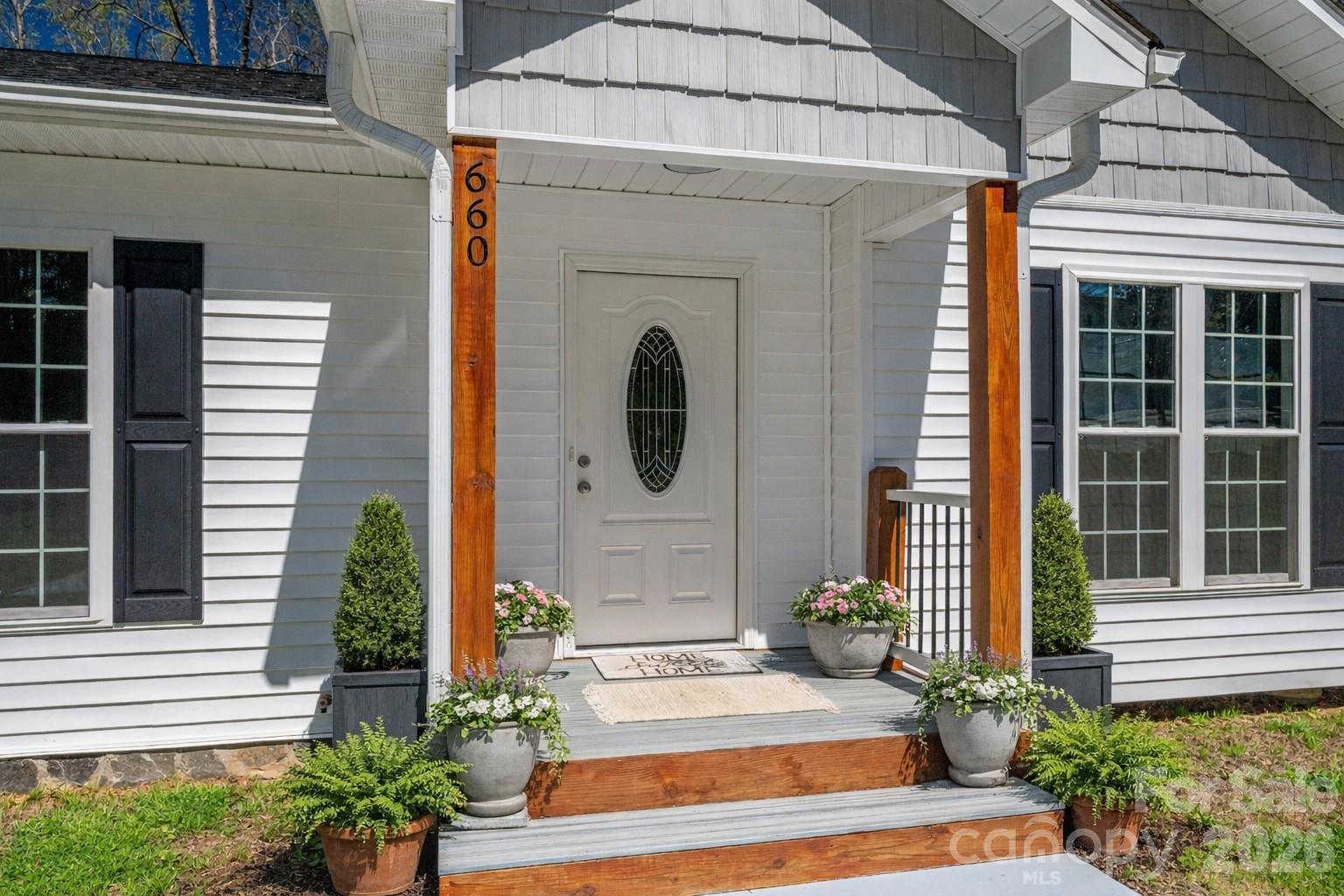 660 W 9th Street Newton NC 28658