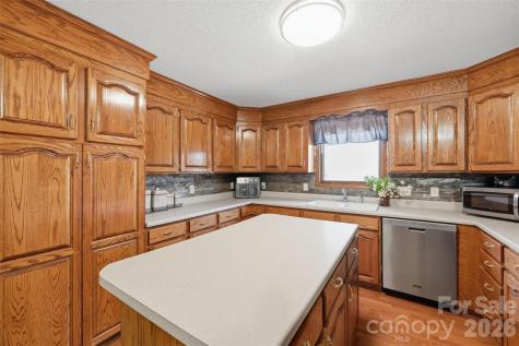 328 Davidson Court Taylorsville NC 28681