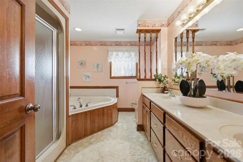 328 Davidson Court Taylorsville NC 28681