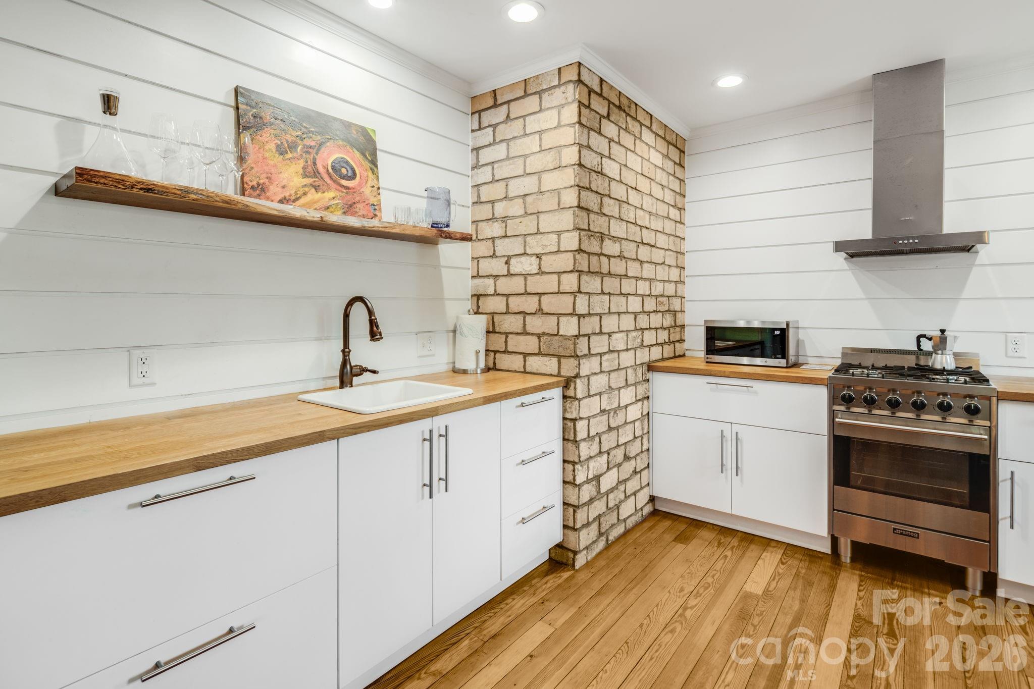 72 Woodlawn Avenue Asheville NC 28801