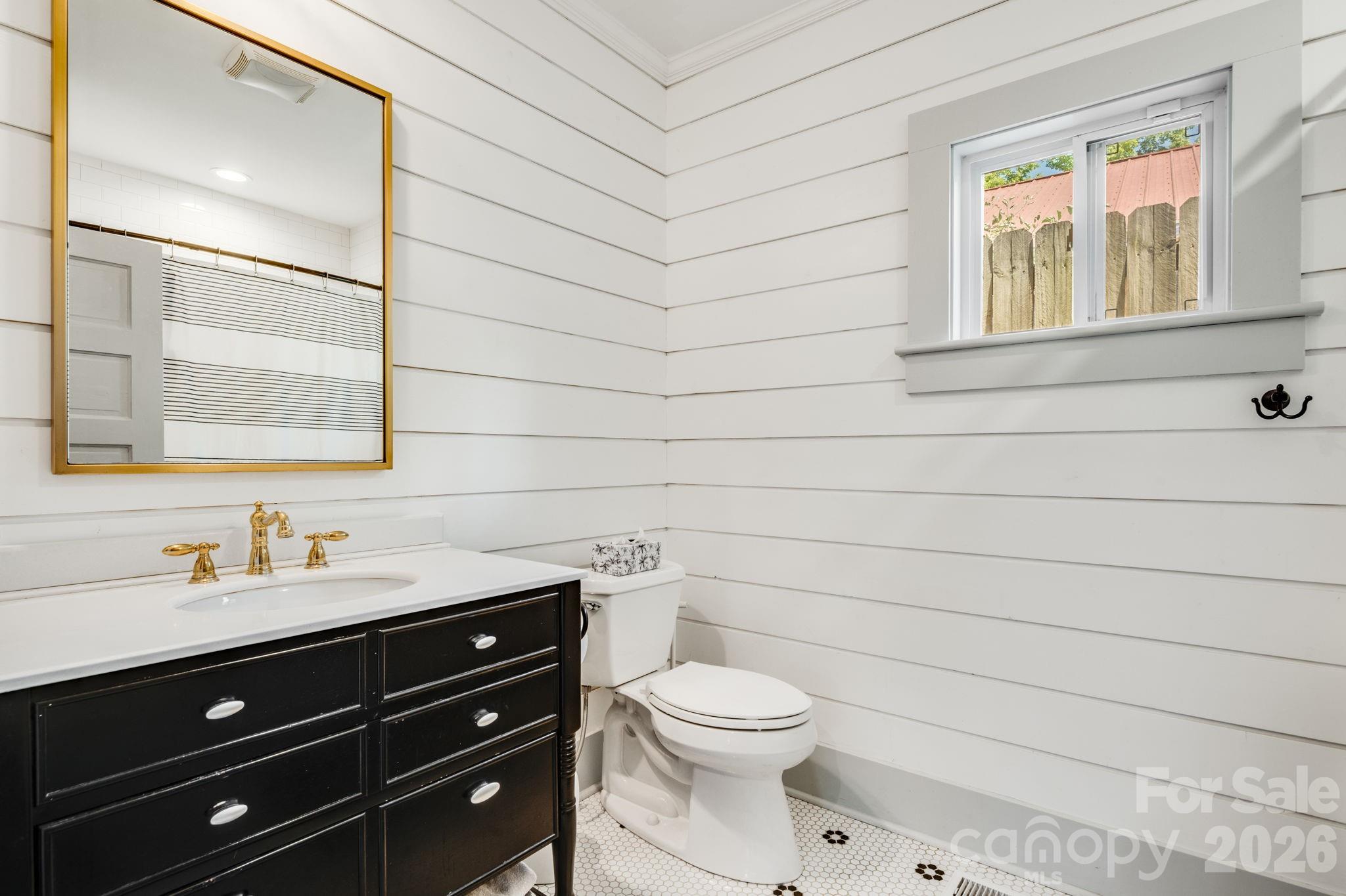 72 Woodlawn Avenue Asheville NC 28801