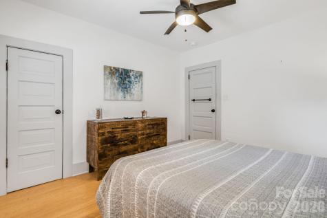 72 Woodlawn Avenue Asheville NC 28801