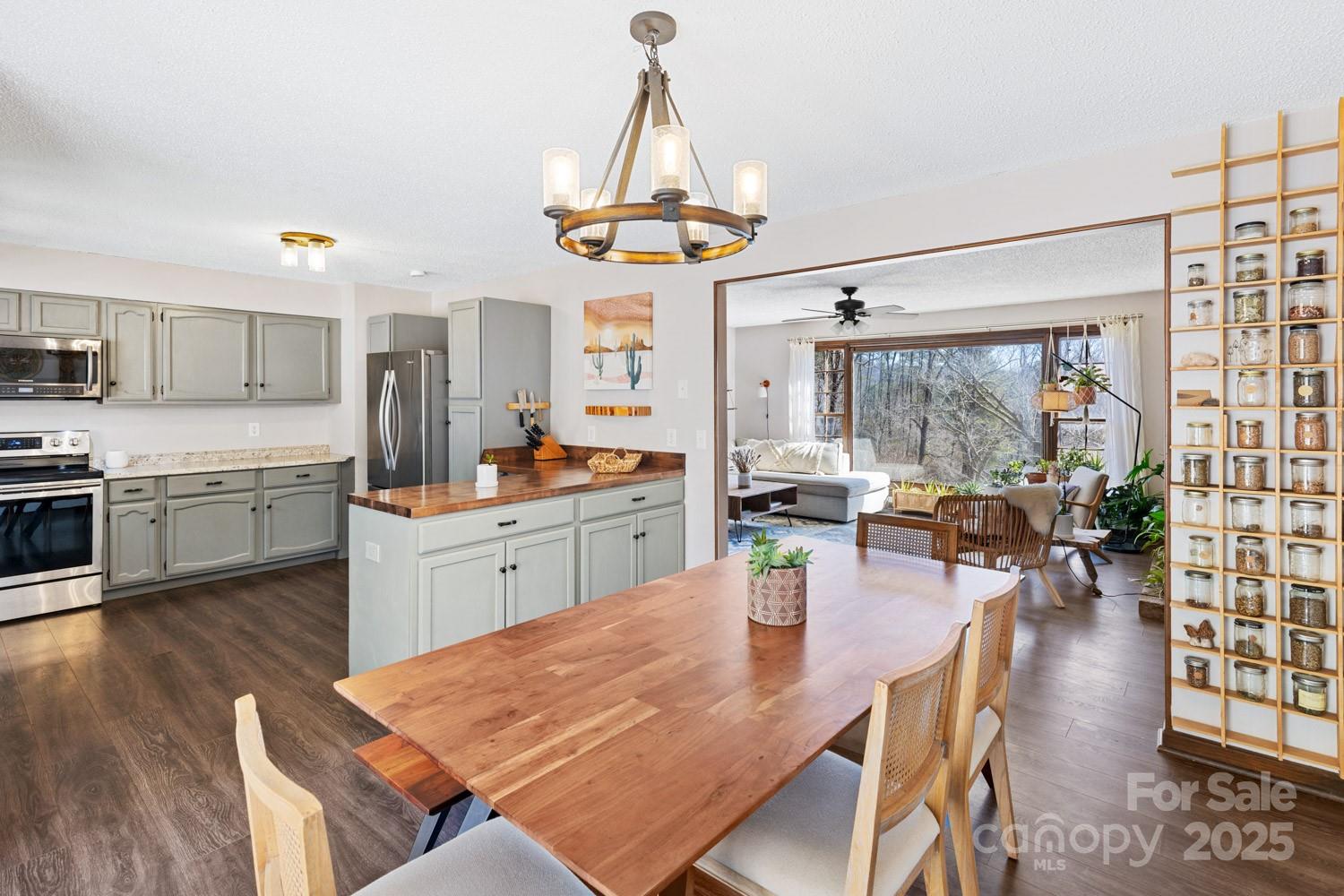 39 Edwards Road Fairview NC 28730