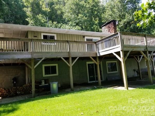 318 Bowtie Lane Swannanoa NC 28778