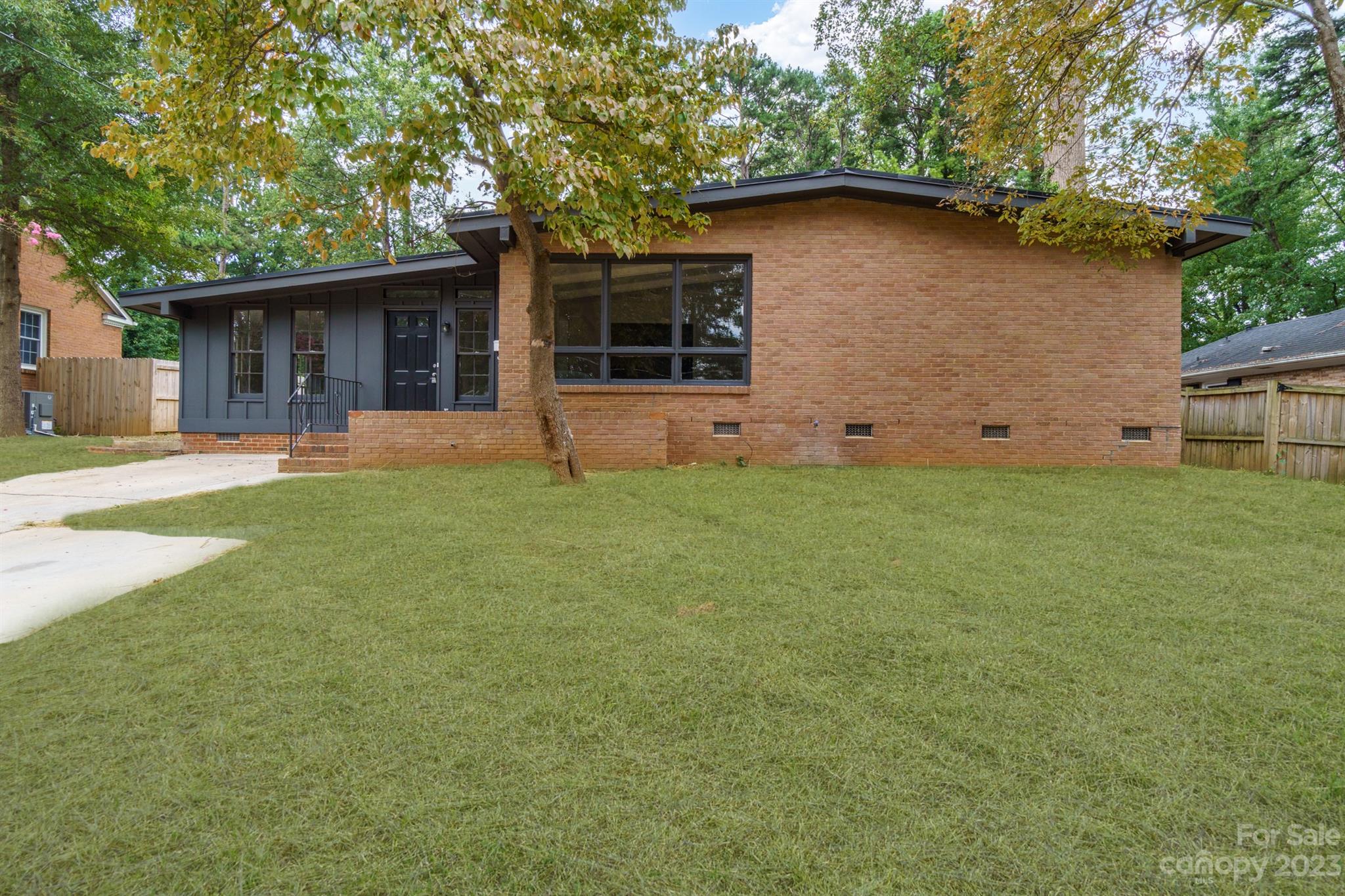 5350 Coburg Avenue Charlotte NC 28215