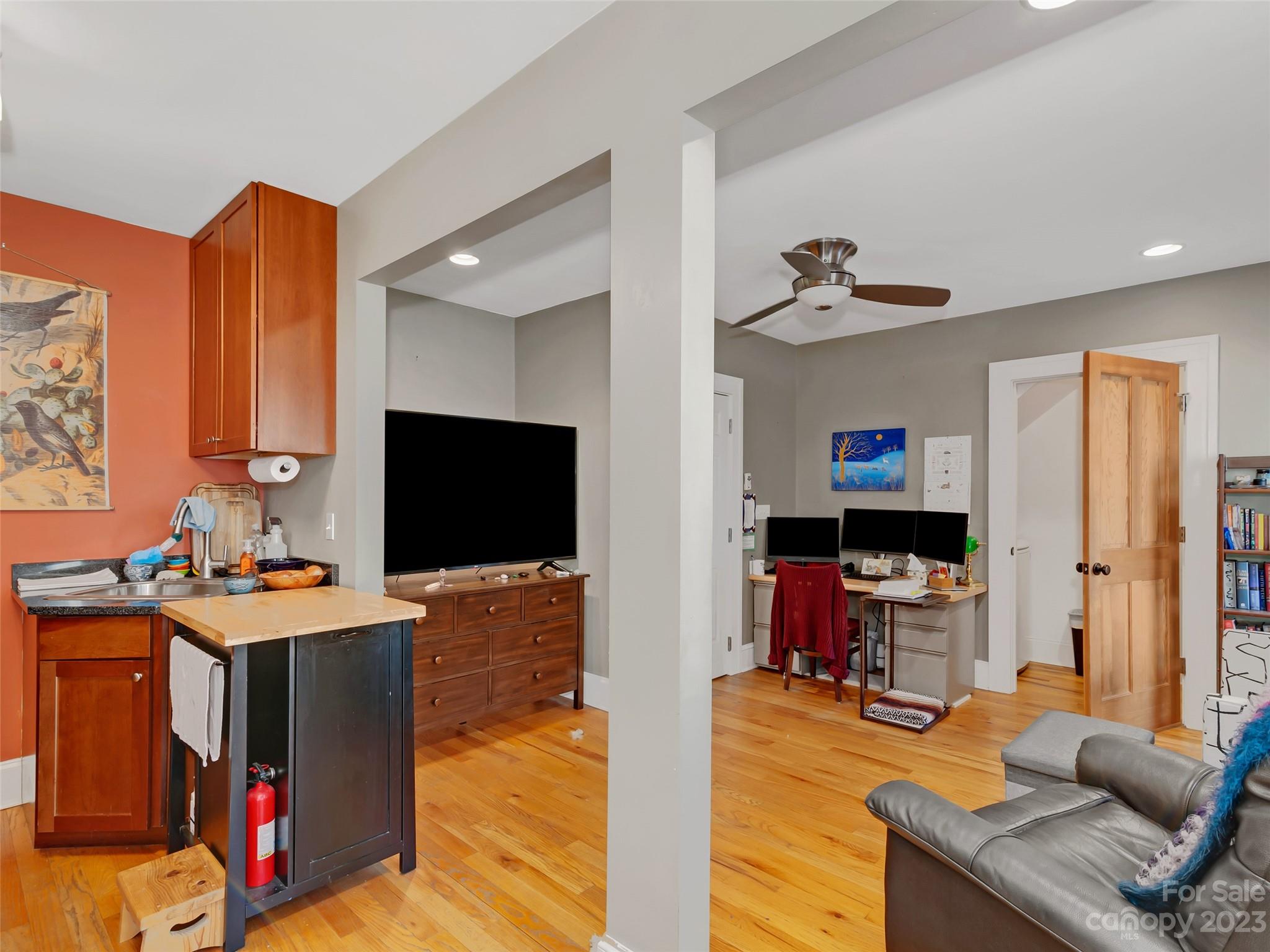 22 Sunrise Drive Asheville NC 28806