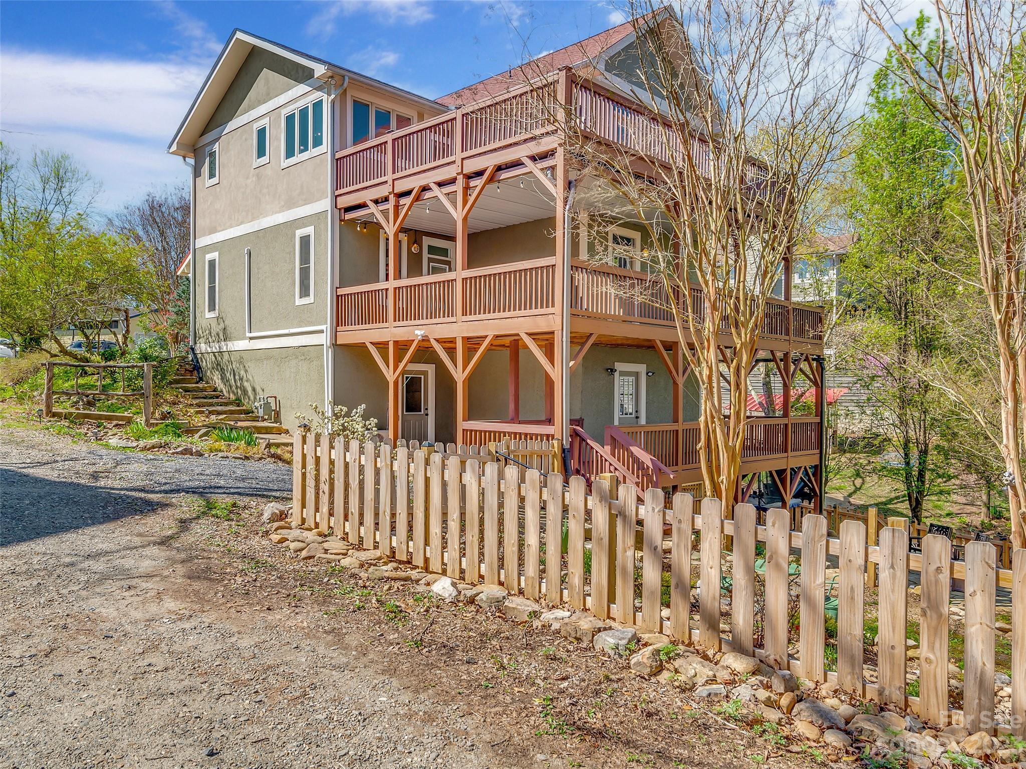22 Sunrise Drive Asheville NC 28806