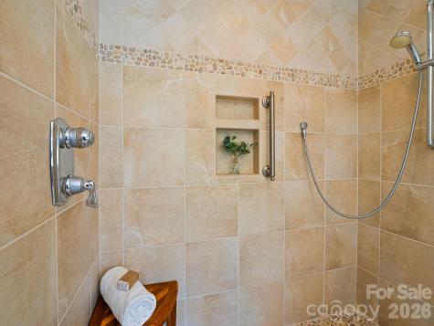 33 Ugedaliyvi Court Brevard NC 28712