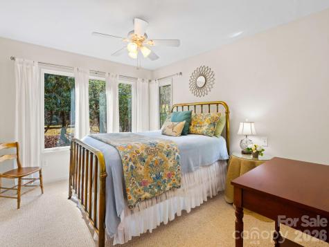 33 Ugedaliyvi Court Brevard NC 28712