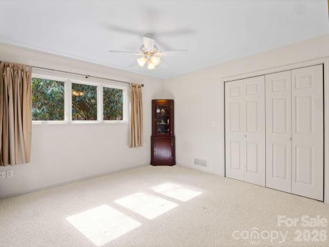 33 Ugedaliyvi Court Brevard NC 28712