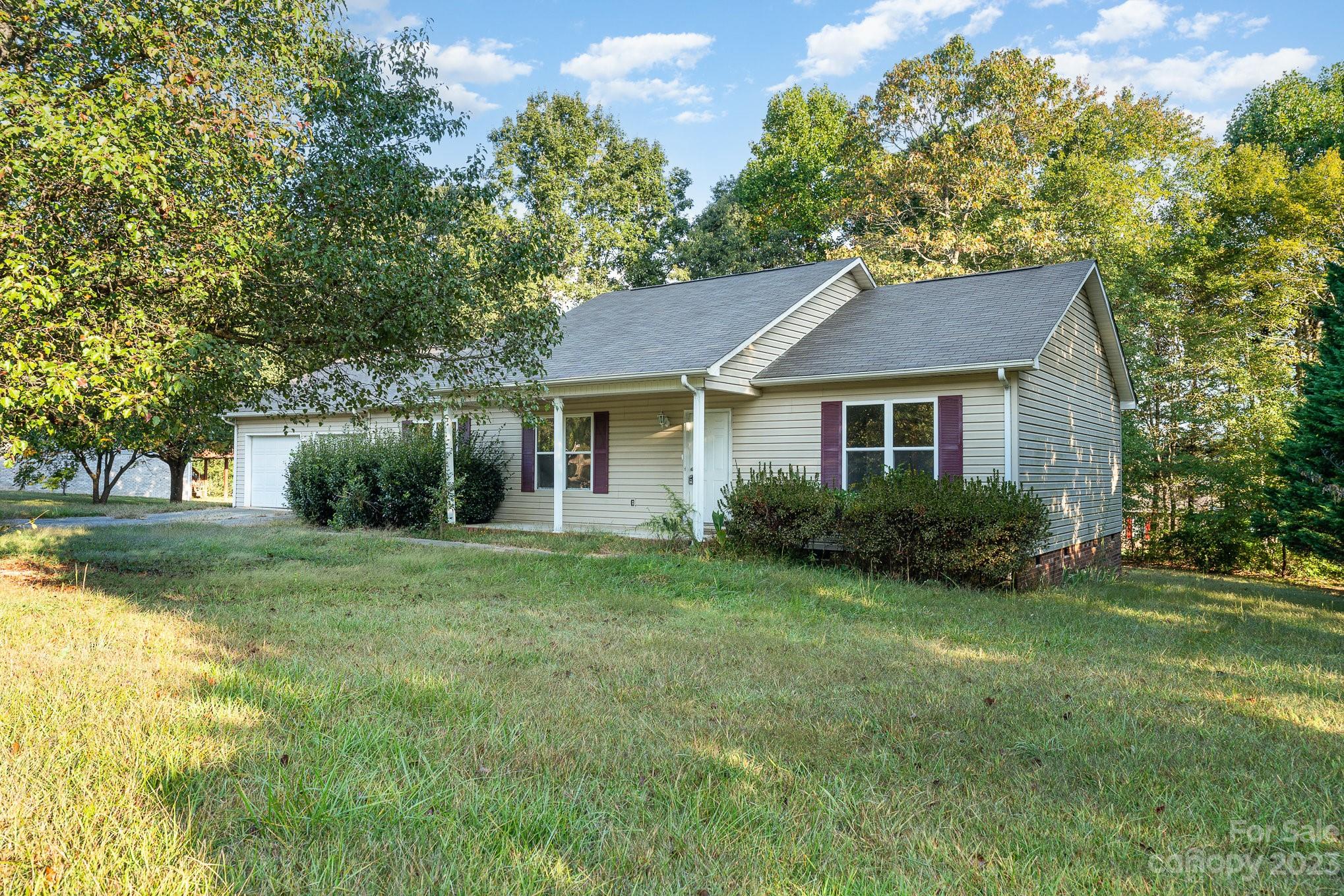 9495 Indian Hills Street Hickory NC 28601