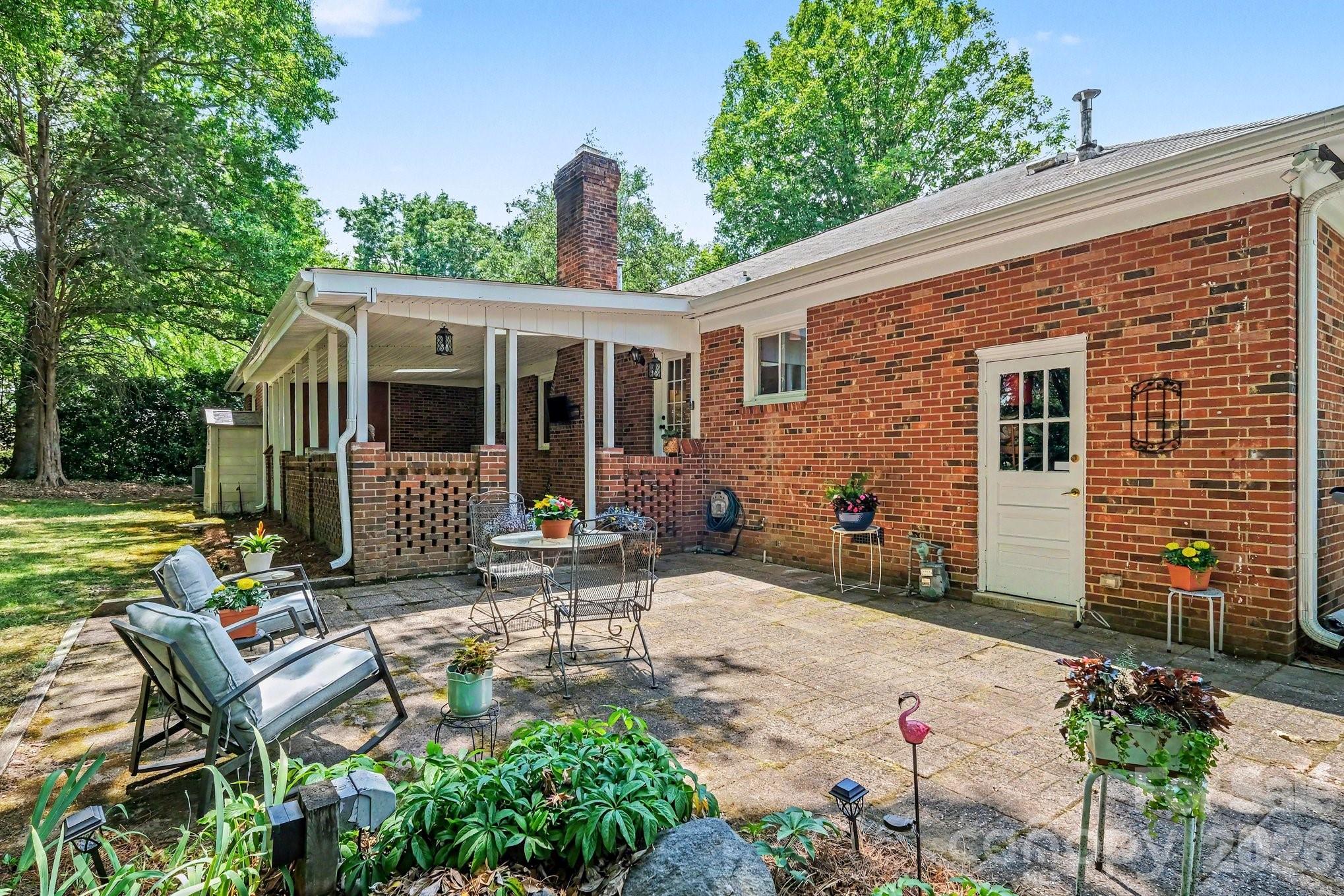 6641 Brookmeade Drive Charlotte NC 28226