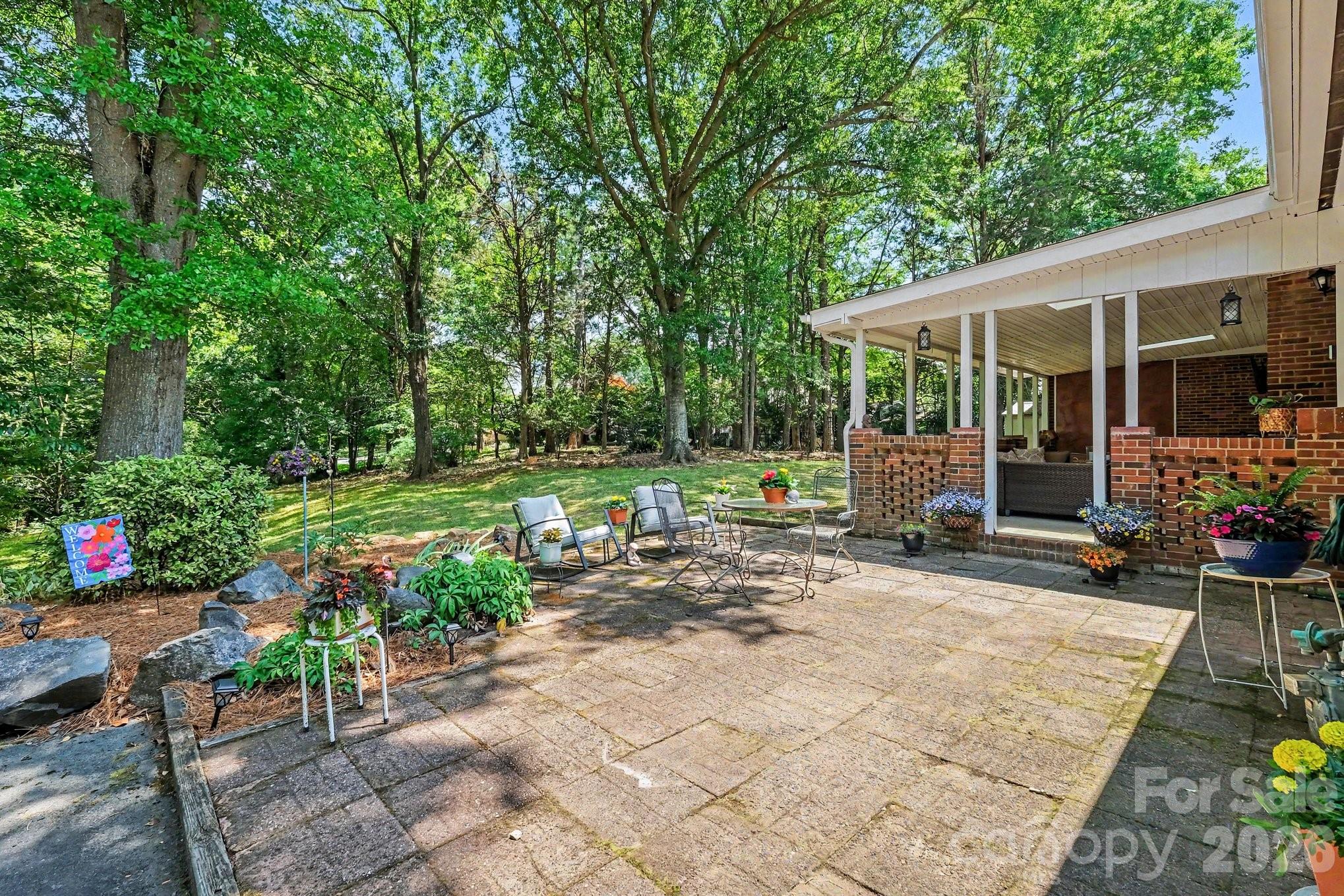 6641 Brookmeade Drive Charlotte NC 28226