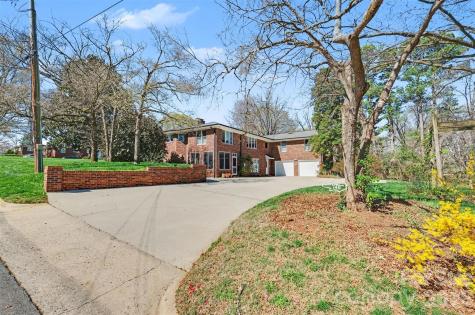 746 Grandview Drive NE Concord NC 28025