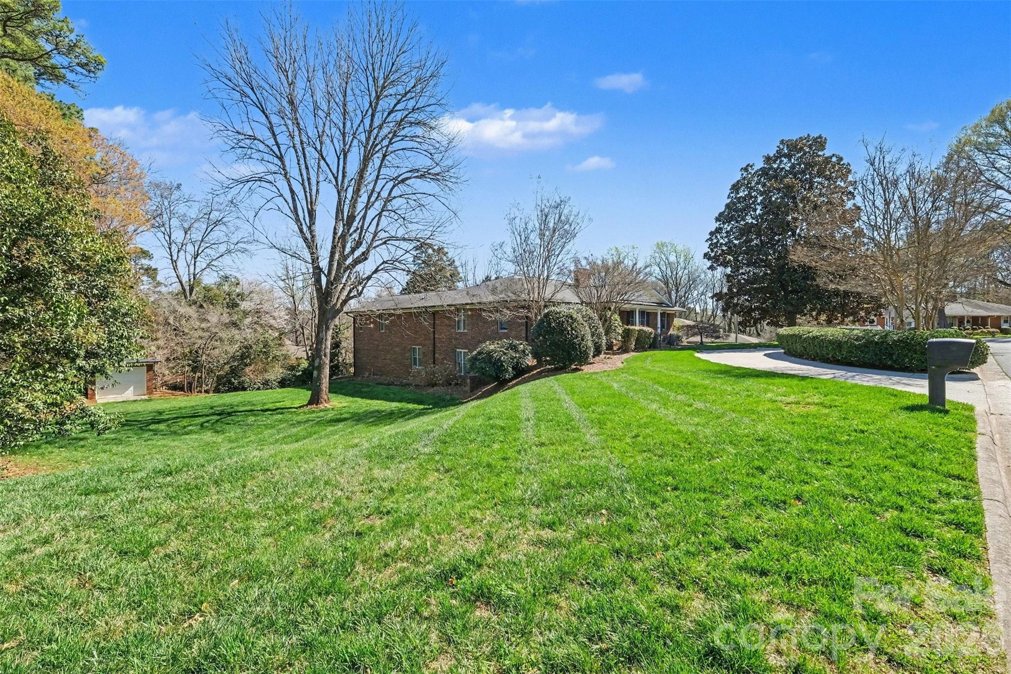746 Grandview Drive NE Concord NC 28025