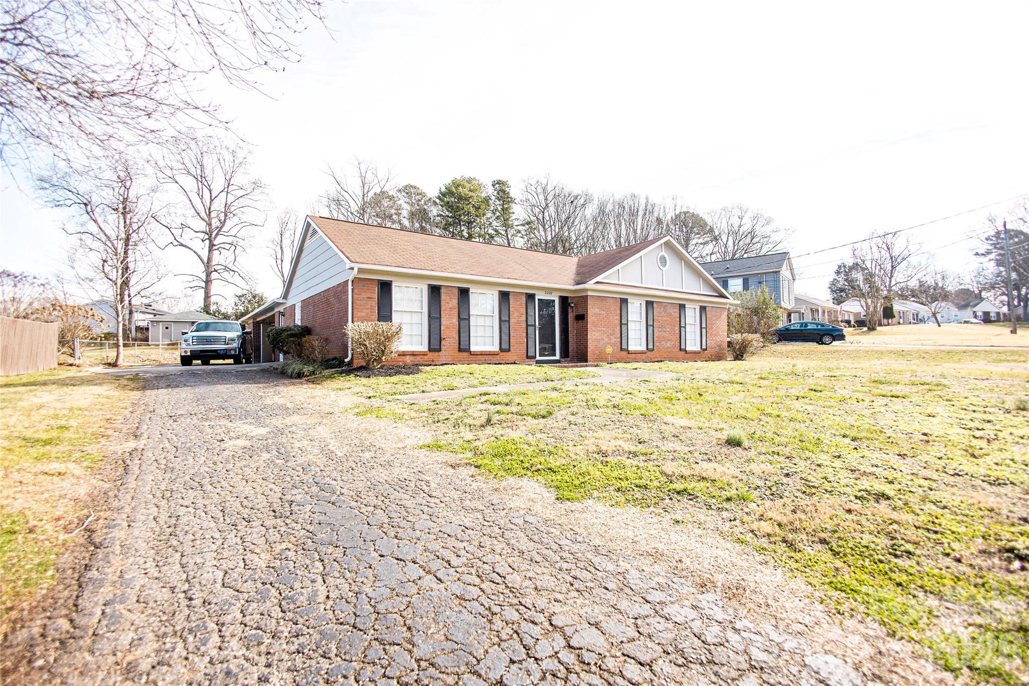 2220 Gaines Avenue Gastonia NC 28054