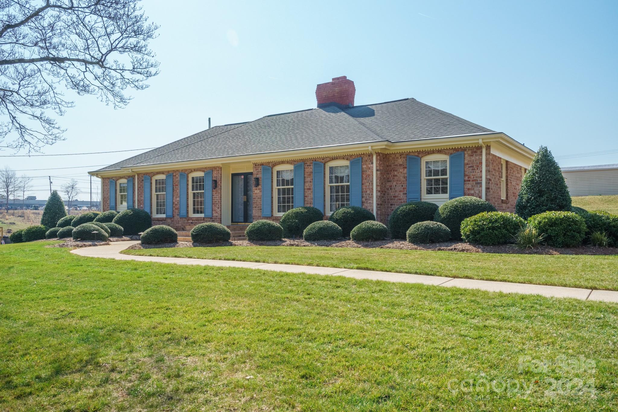 1020 E 23rd Street Newton NC 28658