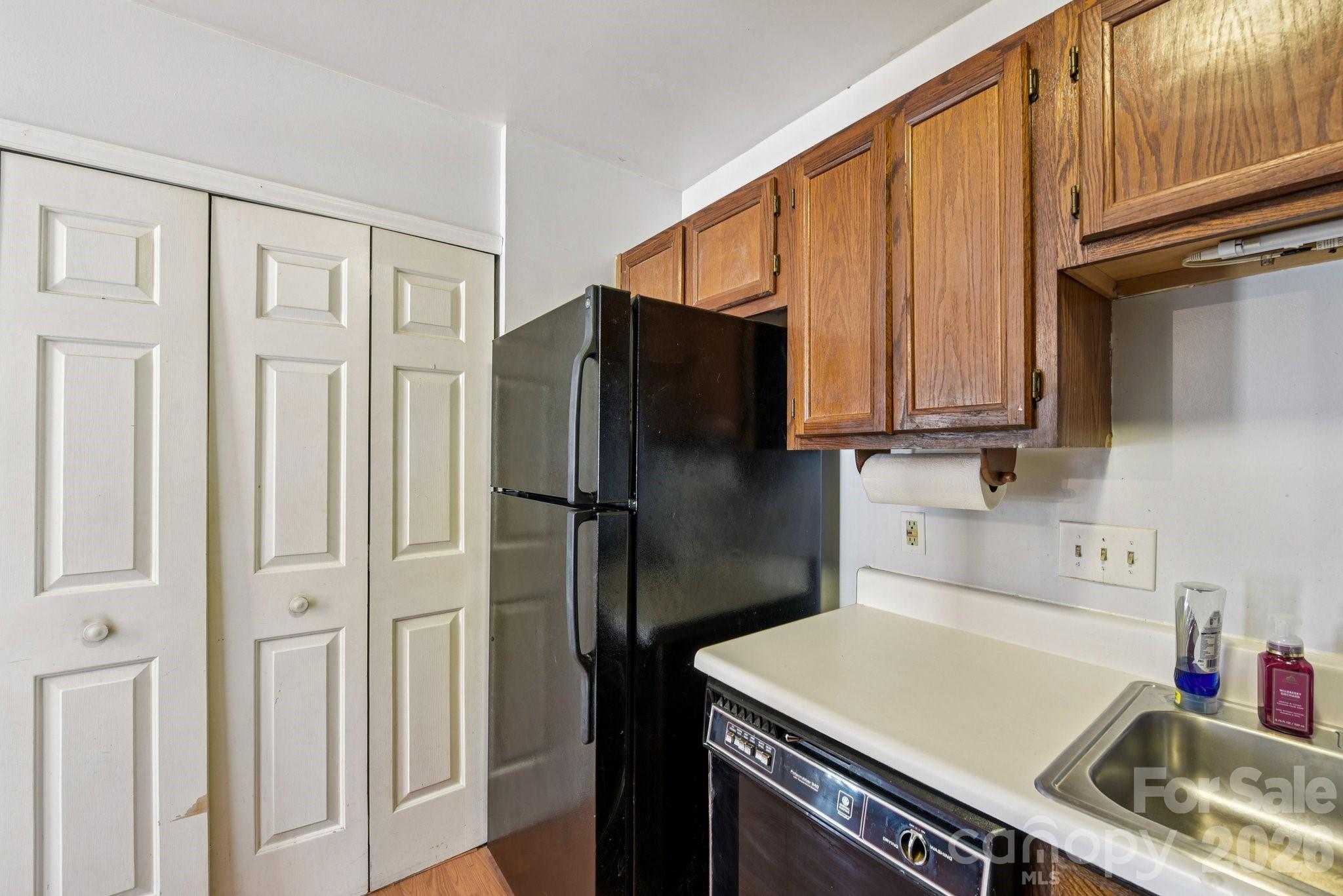 6025 Crape Myrtle Lane Charlotte NC 28216