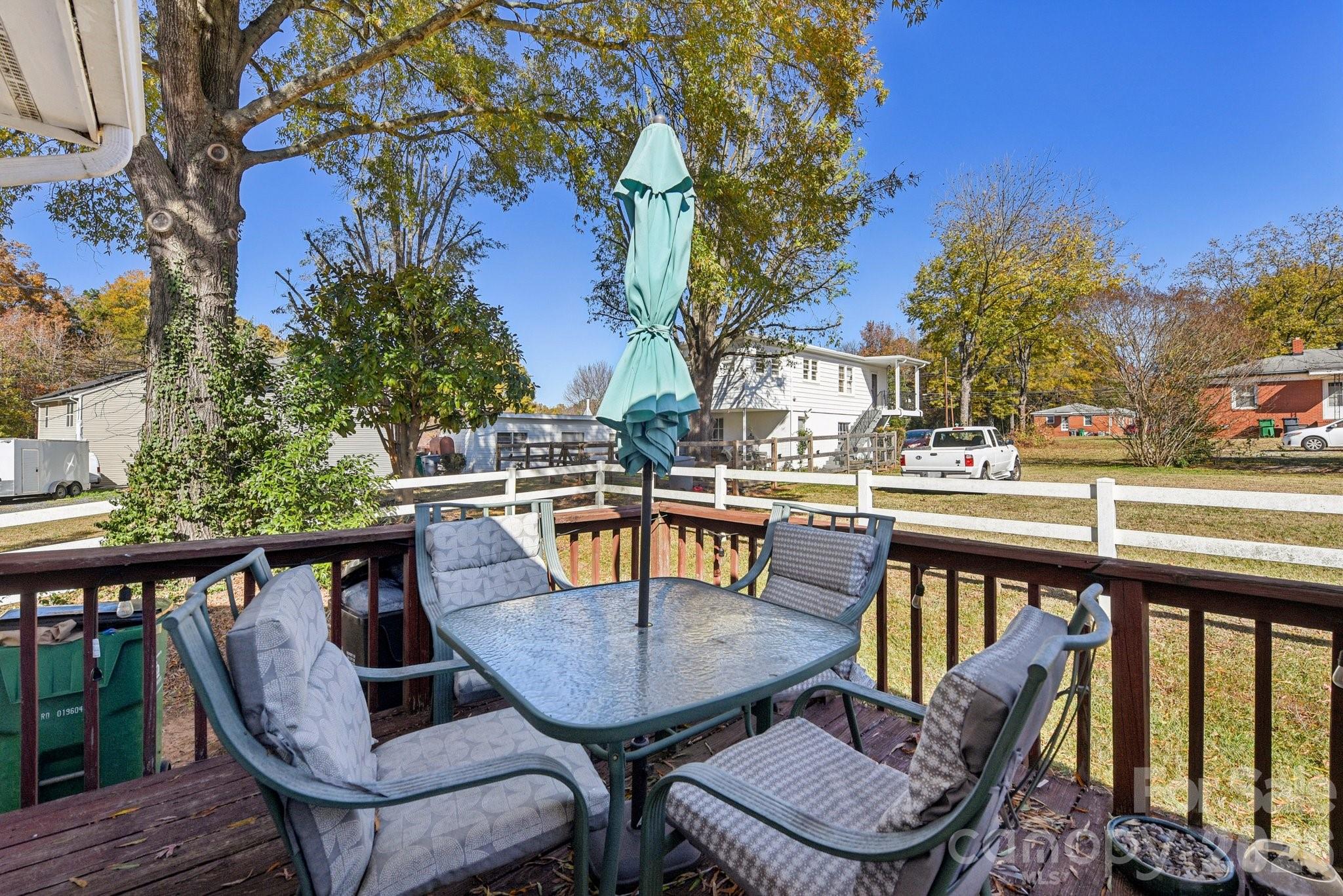 6025 Crape Myrtle Lane Charlotte NC 28216