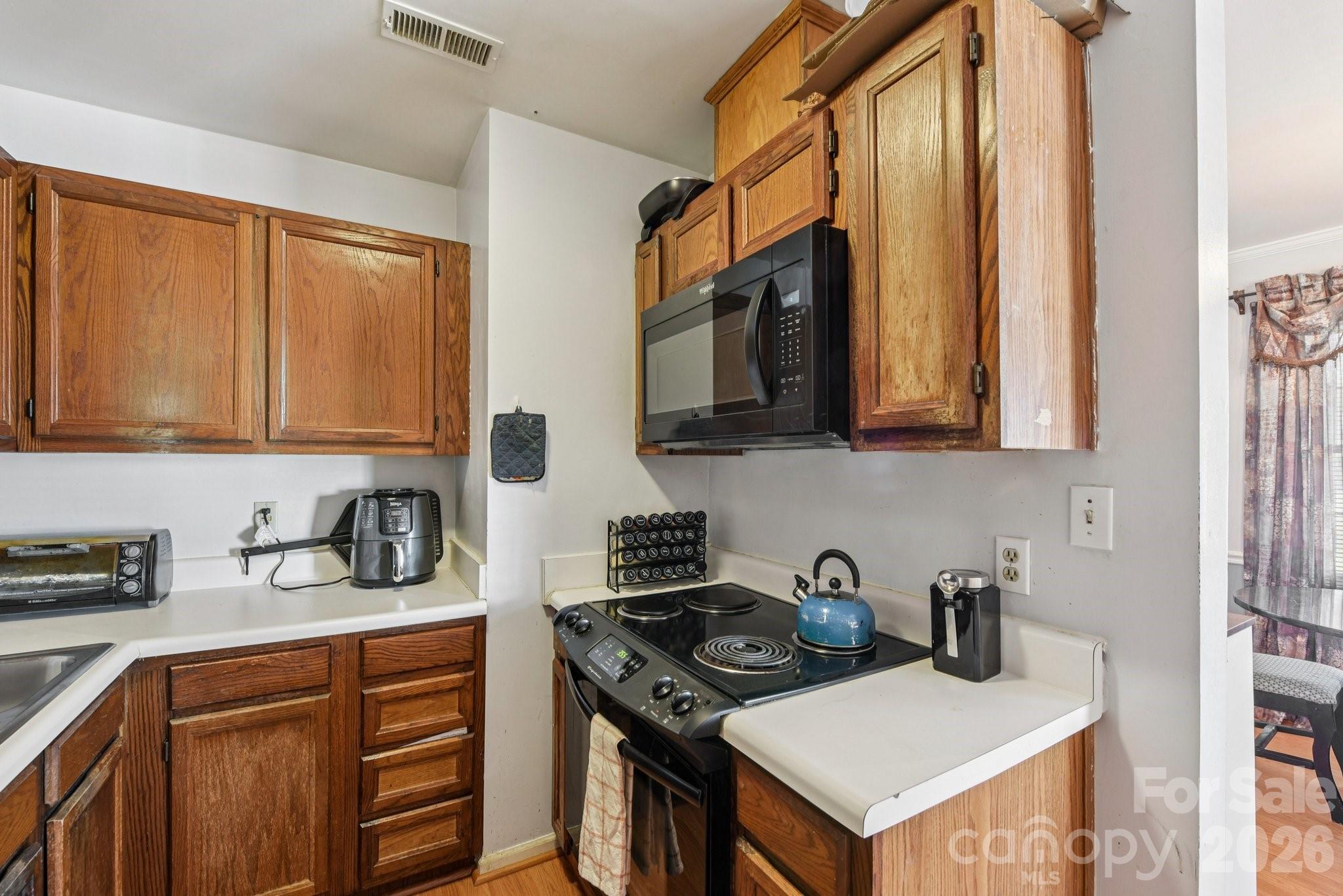 6025 Crape Myrtle Lane Charlotte NC 28216