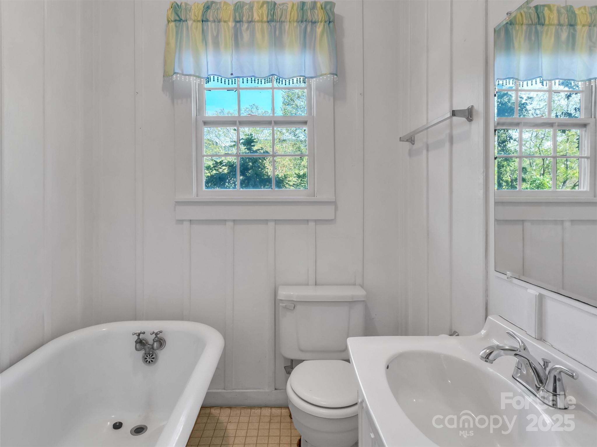 87 Atkins Loop Lake Junaluska NC 28745