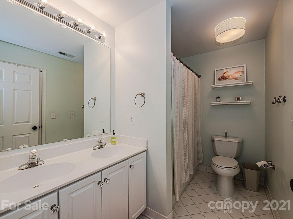 6901 Riesman Lane Charlotte NC 28210