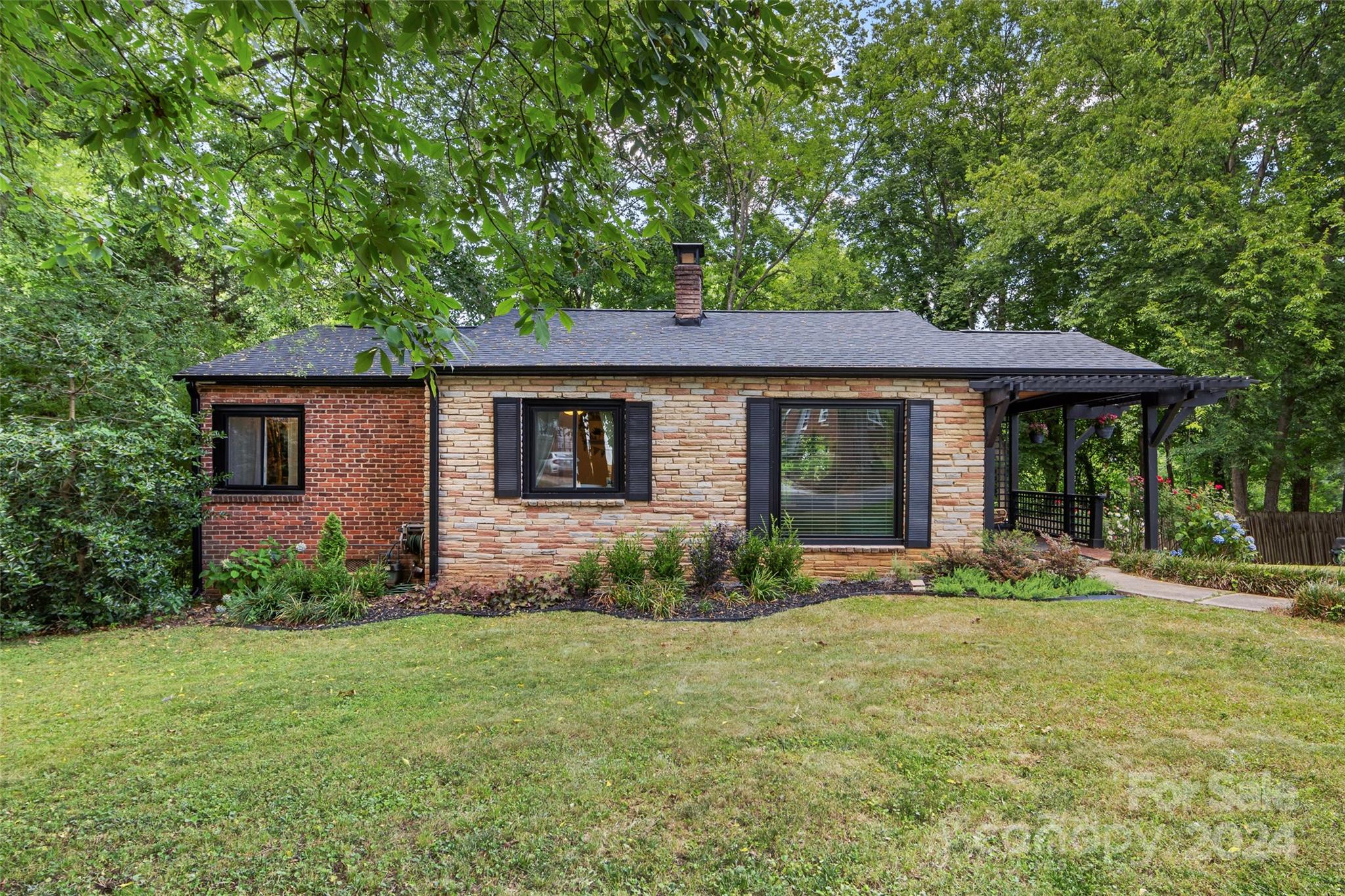 5000 Valley Stream Road Charlotte NC 28209