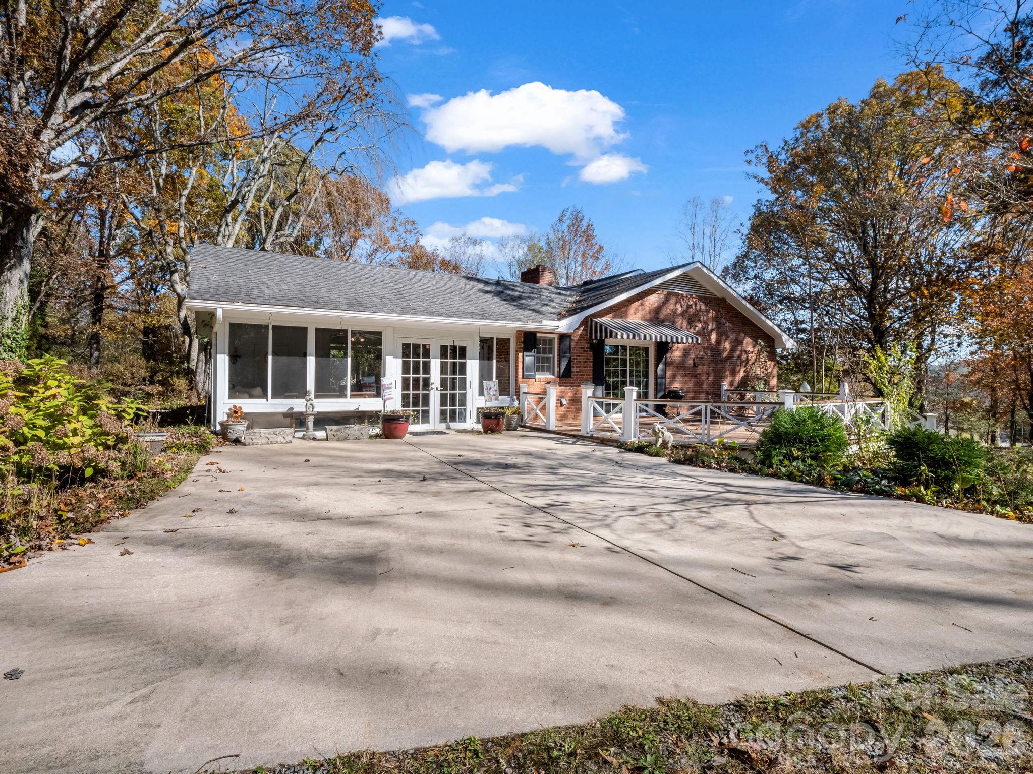1867 Fruitland Road Hendersonville NC 28792
