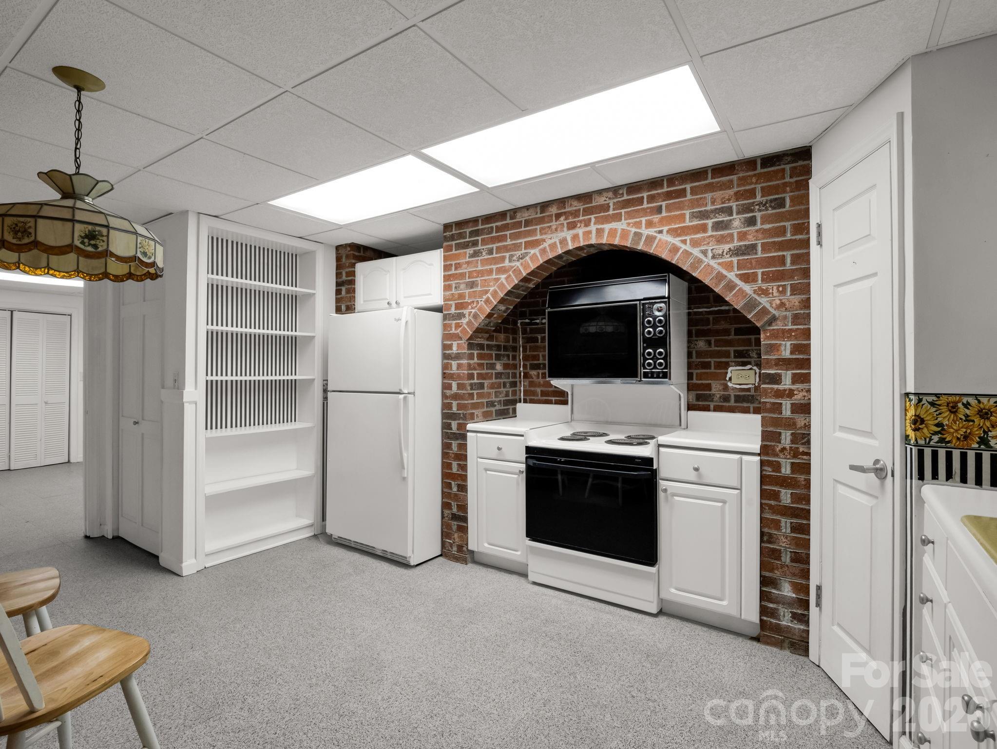1867 Fruitland Road Hendersonville NC 28792