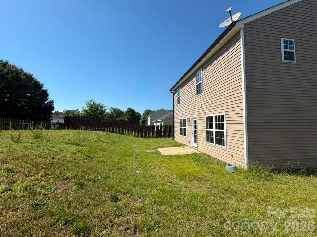 8207 Belmont Stables Drive Charlotte NC 28216