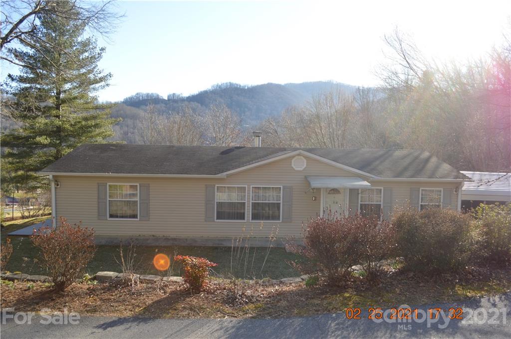 15 Symphony Lane Waynesville NC 28786