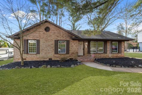 7101 Woodstock Drive Charlotte NC 28210