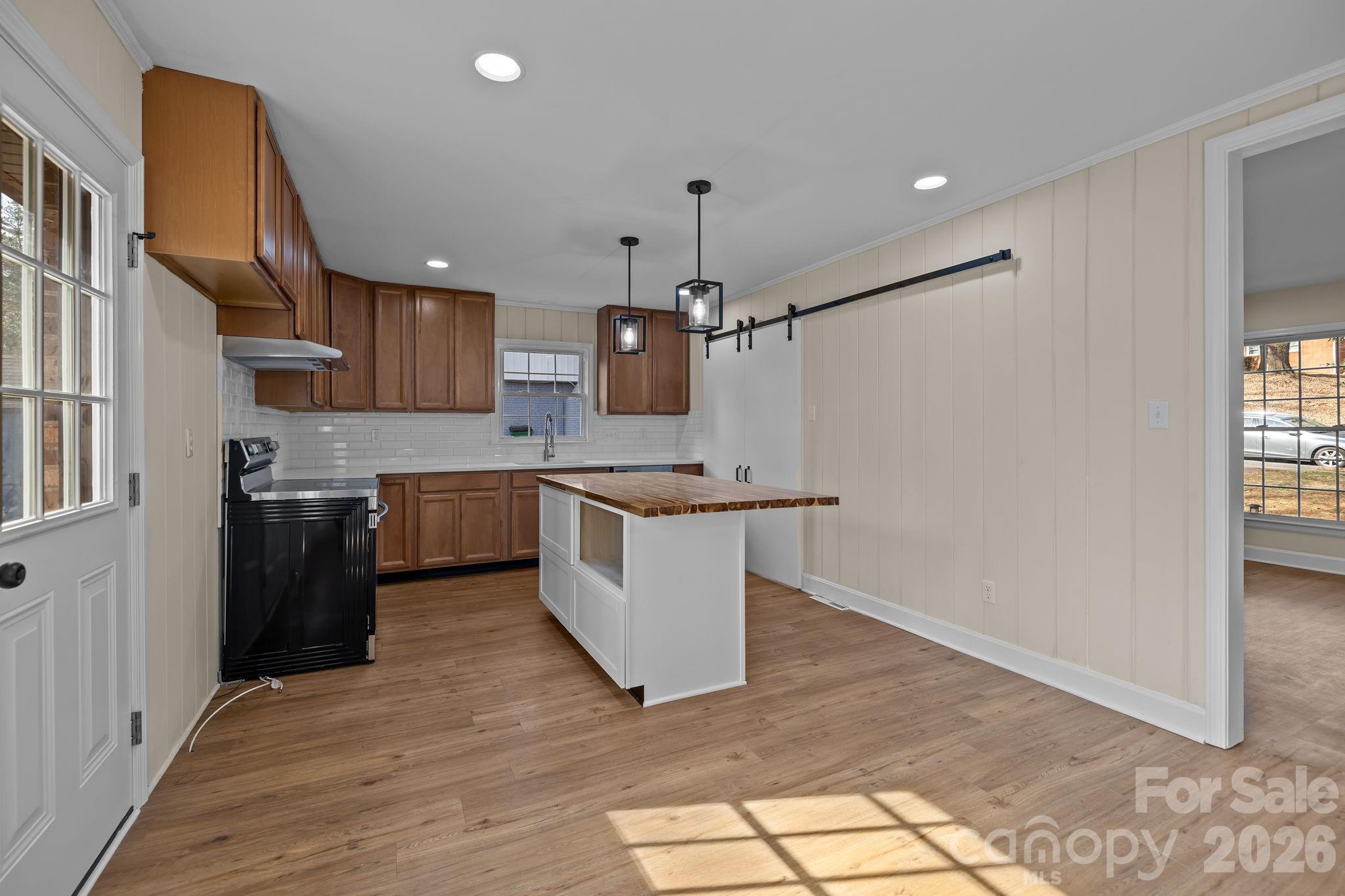 7101 Woodstock Drive Charlotte NC 28210