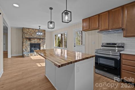 7101 Woodstock Drive Charlotte NC 28210