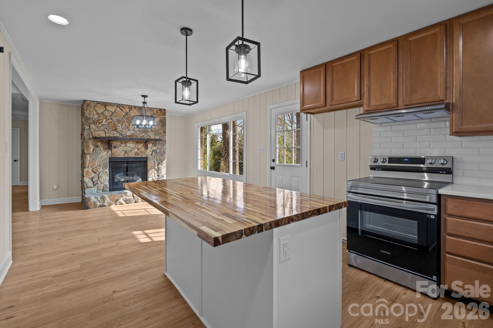 7101 Woodstock Drive Charlotte NC 28210