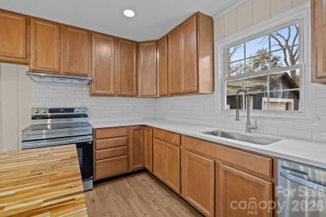7101 Woodstock Drive Charlotte NC 28210