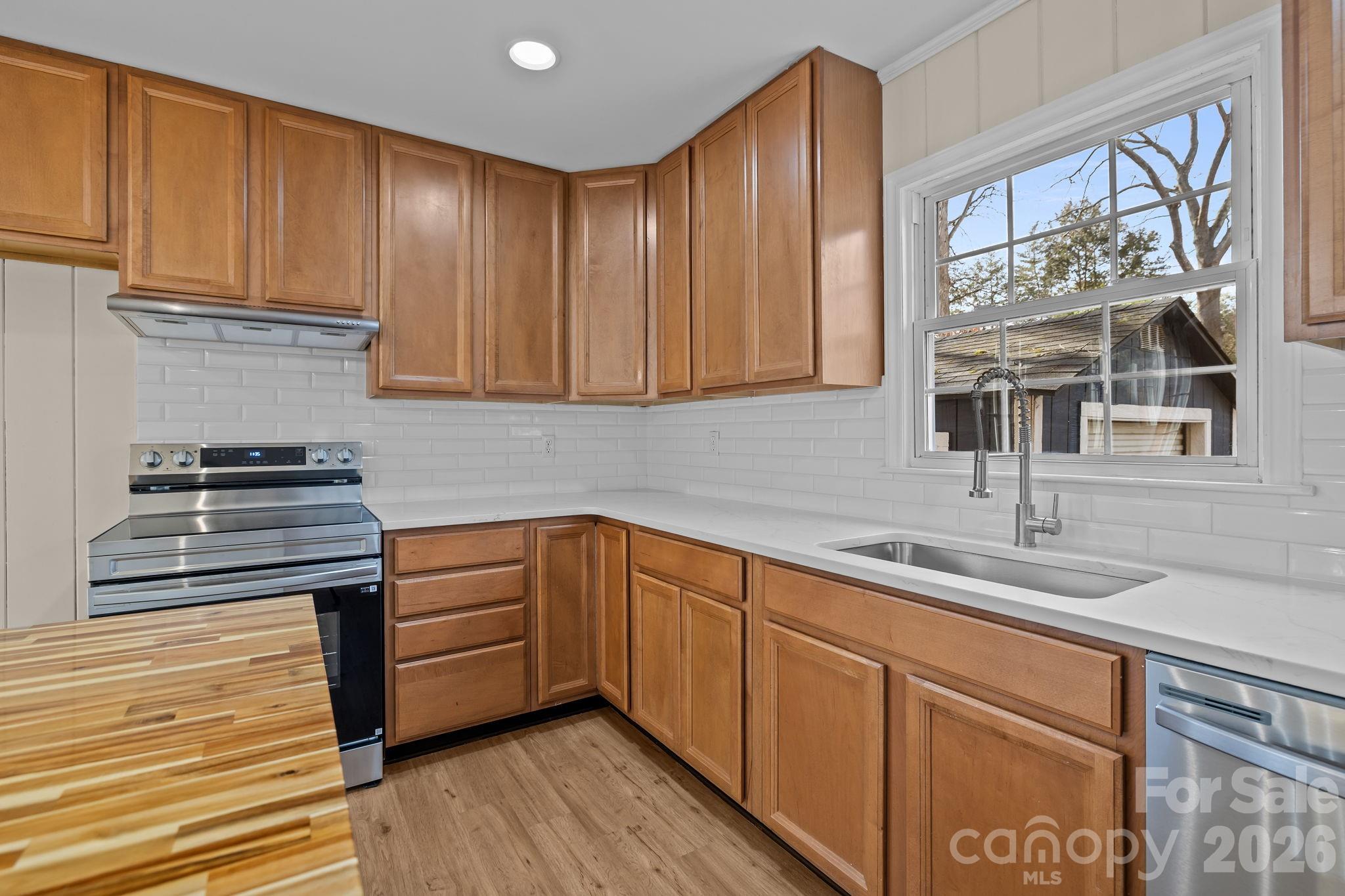7101 Woodstock Drive Charlotte NC 28210