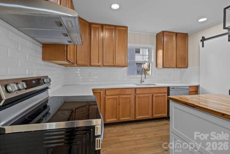 7101 Woodstock Drive Charlotte NC 28210