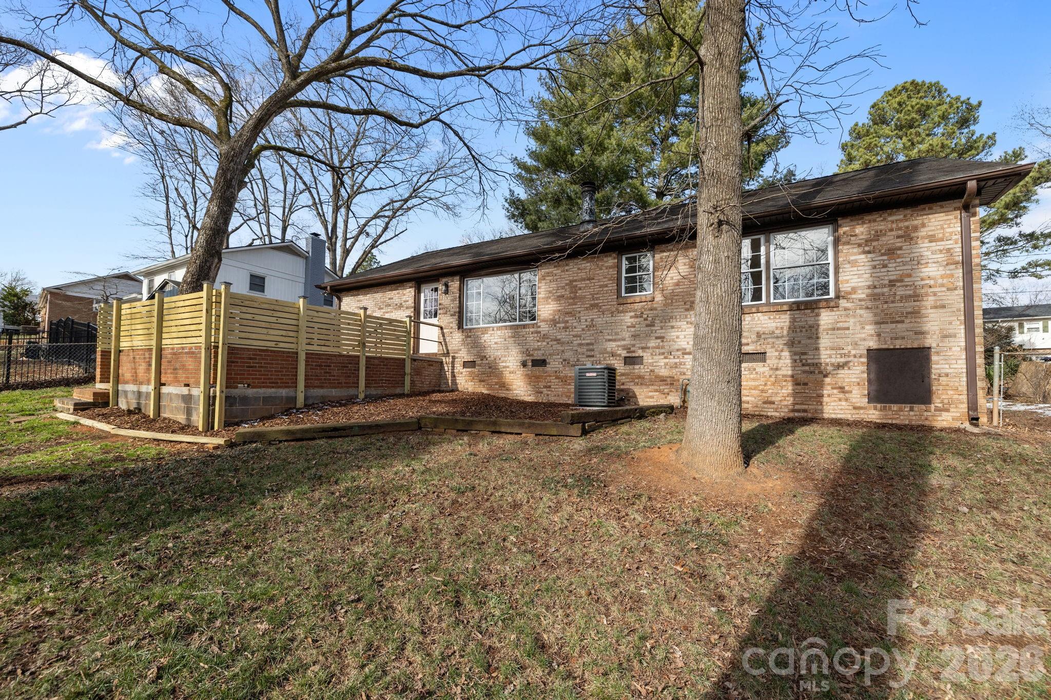 7101 Woodstock Drive Charlotte NC 28210