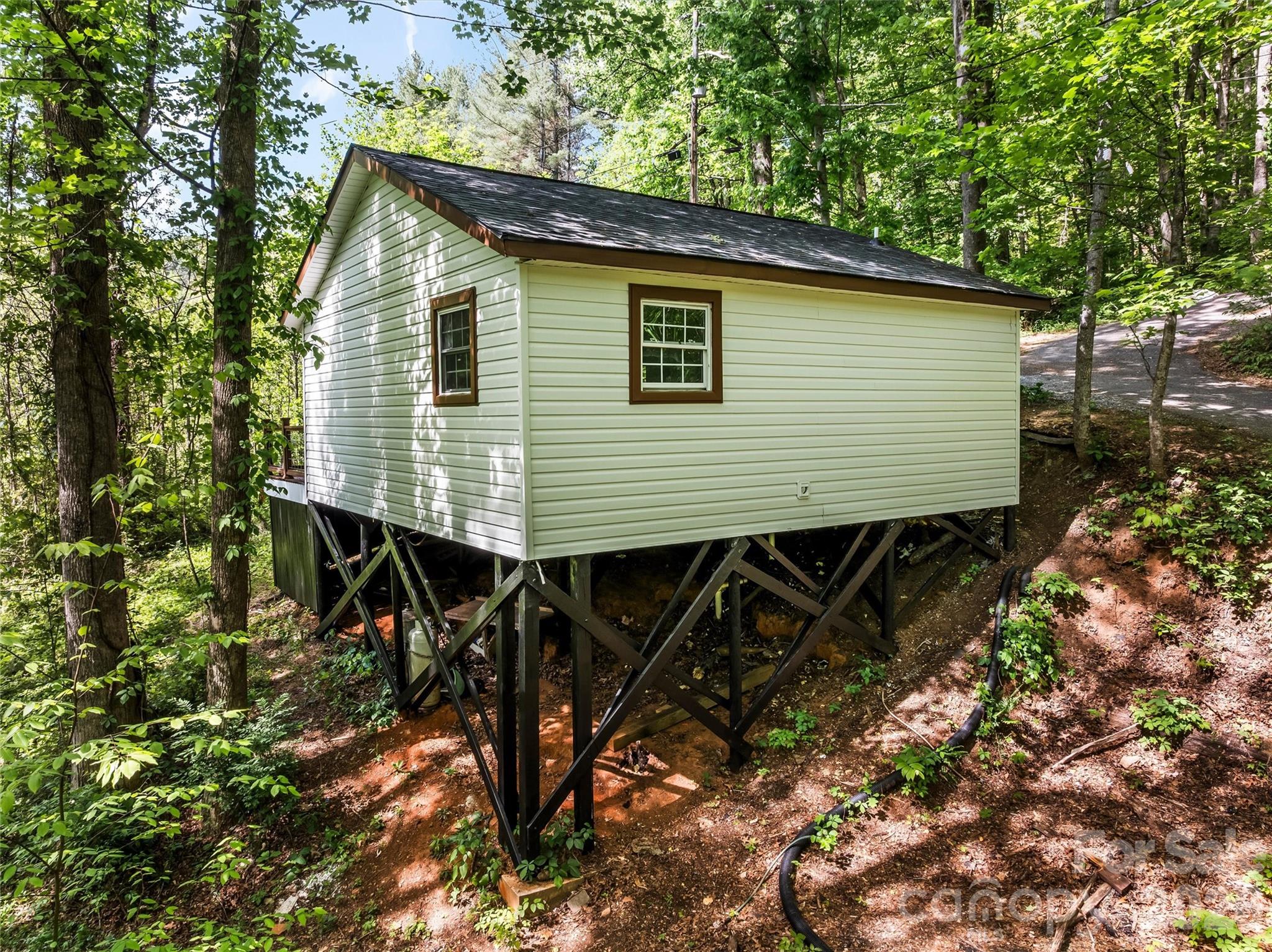 193 Sams Hill Sylva NC 28779