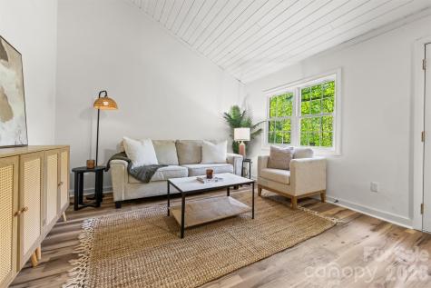 193 Sams Hill Sylva NC 28779