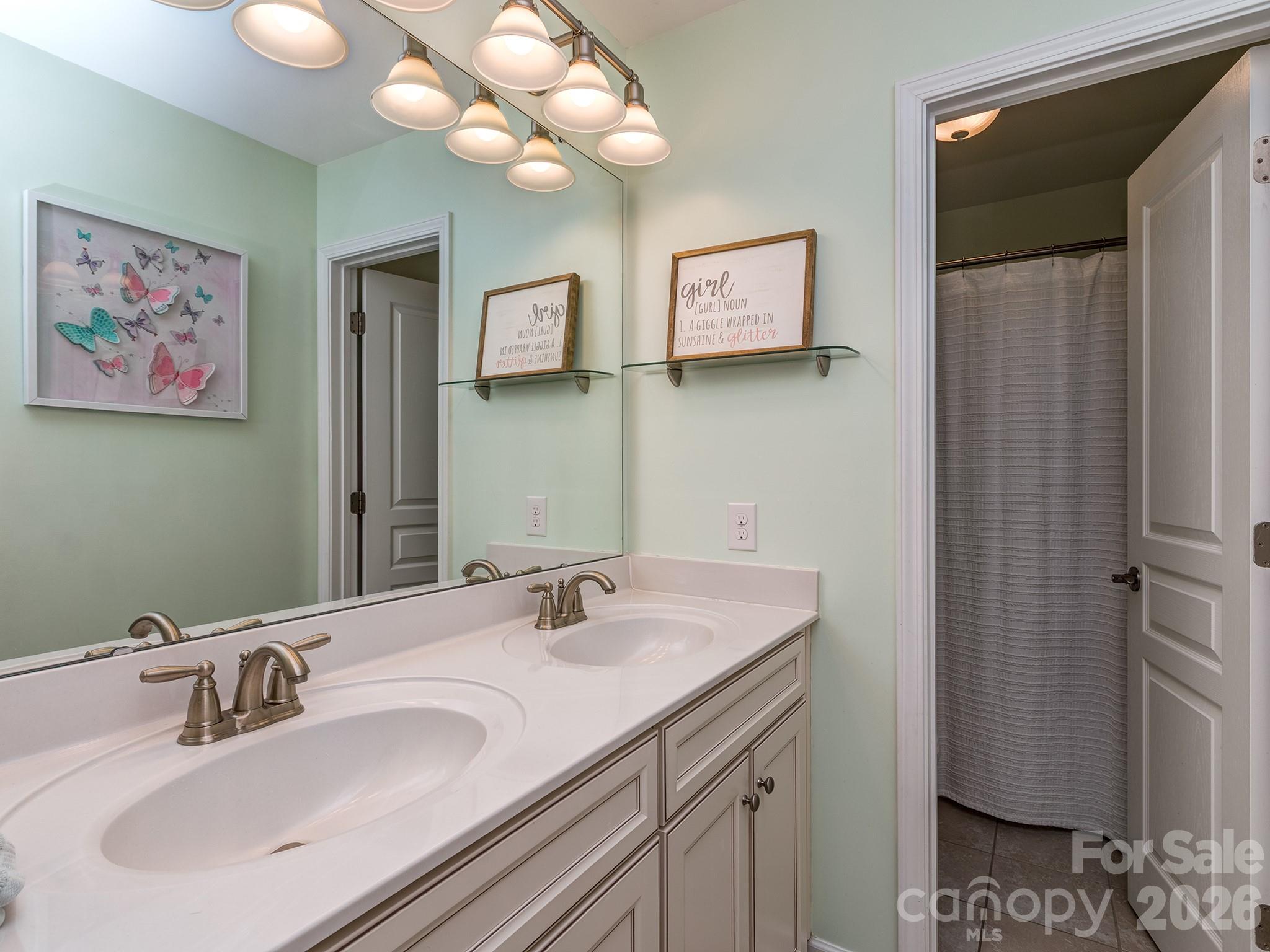 1726 Royal Gorge Avenue Charlotte NC 28210