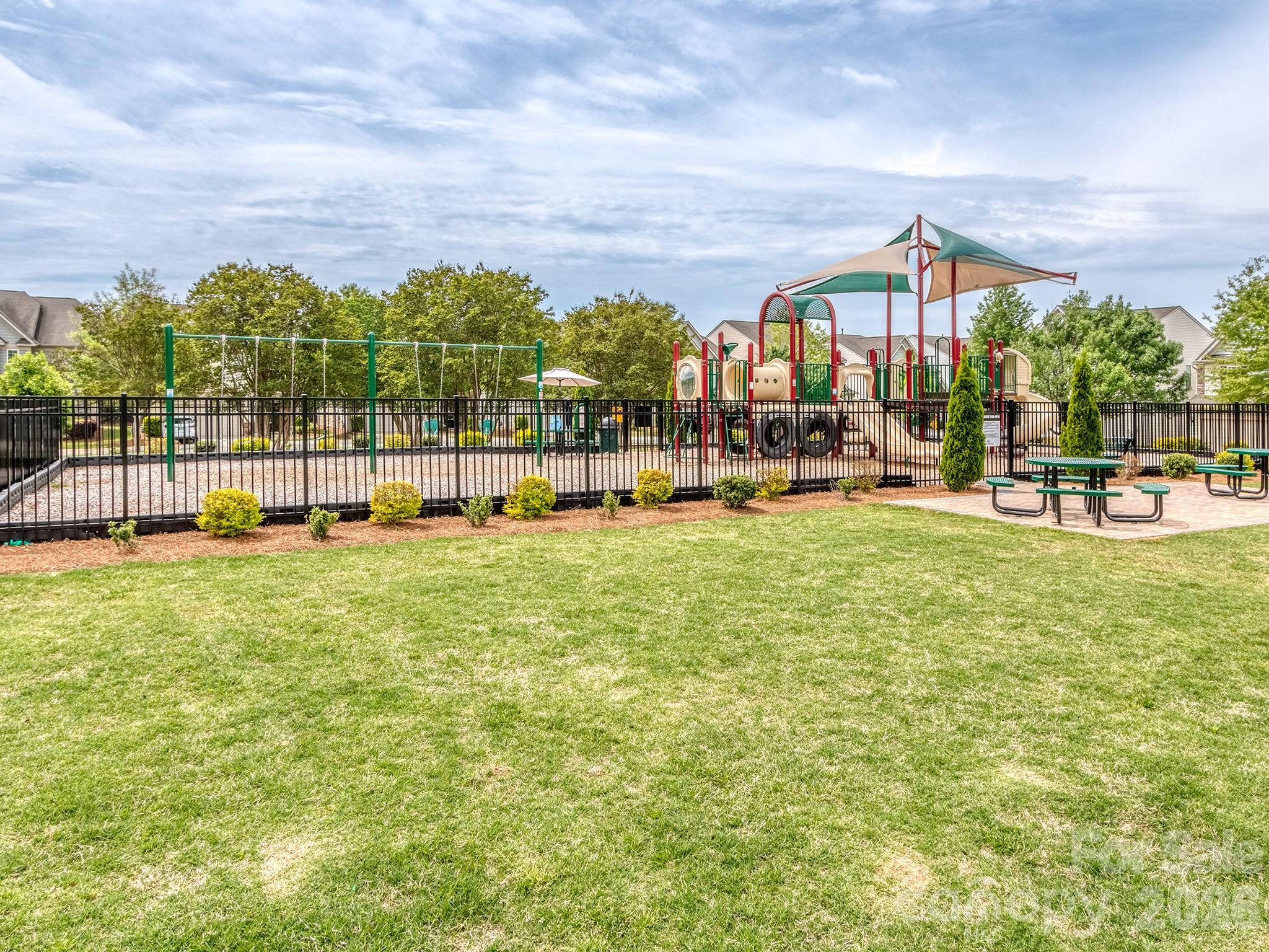 1726 Royal Gorge Avenue Charlotte NC 28210