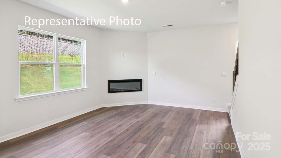 572 Dazzle Loop Newton NC 28658
