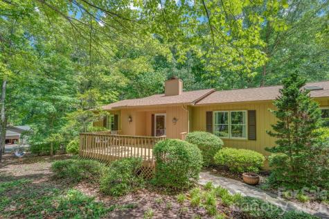 66 Oakwood Lane Columbus NC 28722