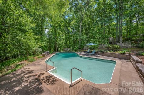 66 Oakwood Lane Columbus NC 28722